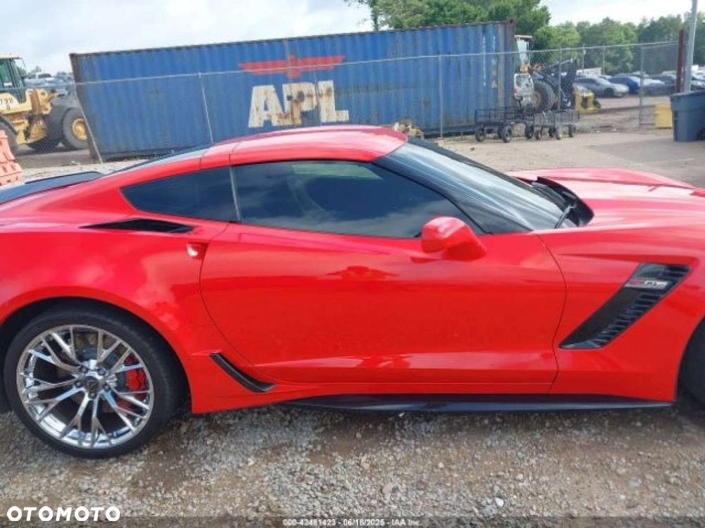 Chevrolet Corvette - 5