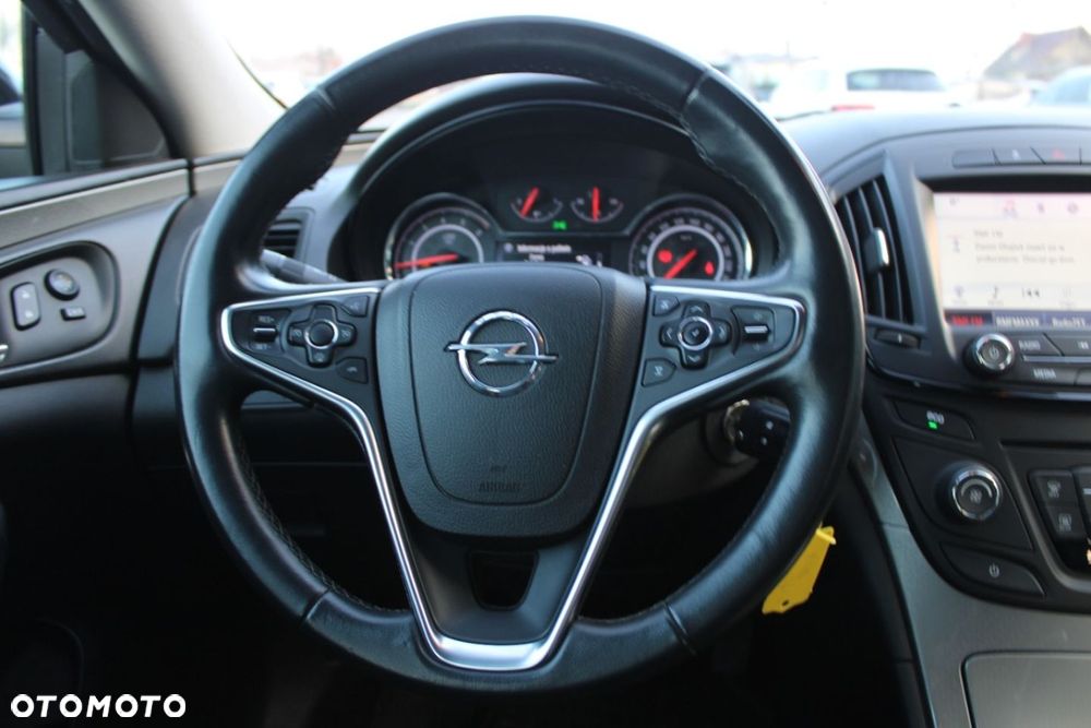 Opel Insignia - 36