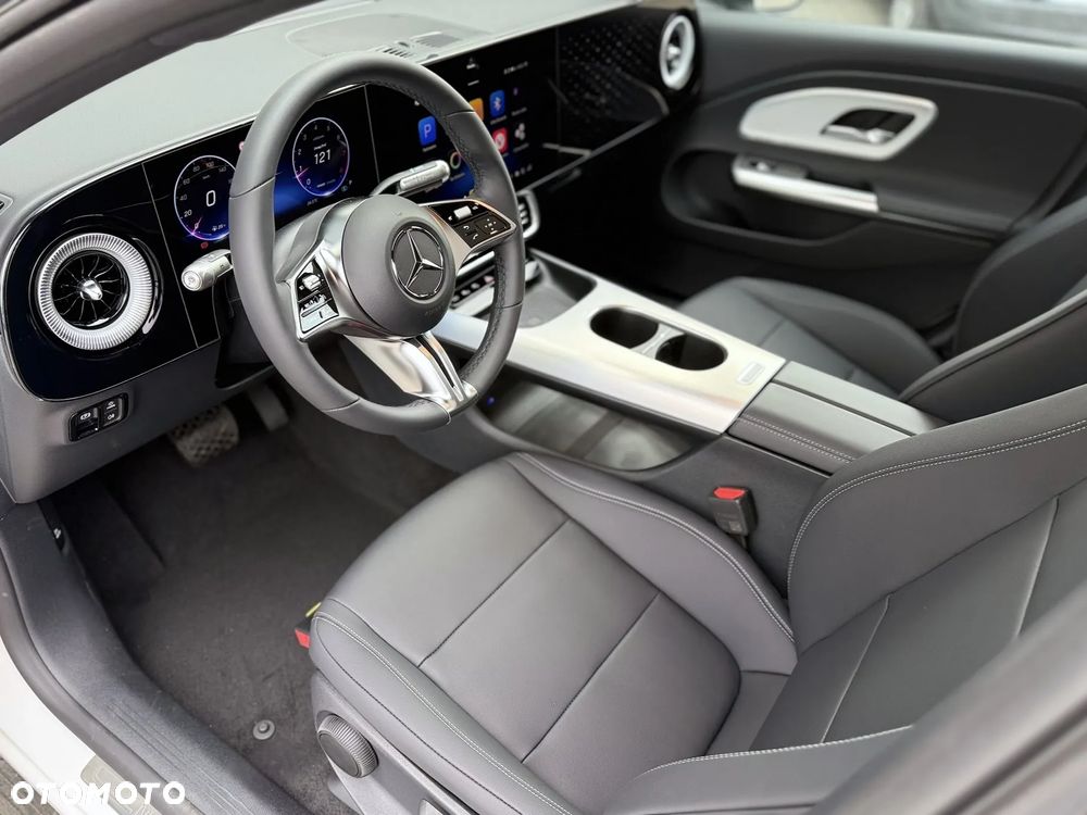 Mercedes-Benz CLA - 15