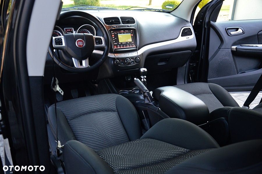 Fiat Freemont 2.0 Multijet 16V DPF Urban - 24