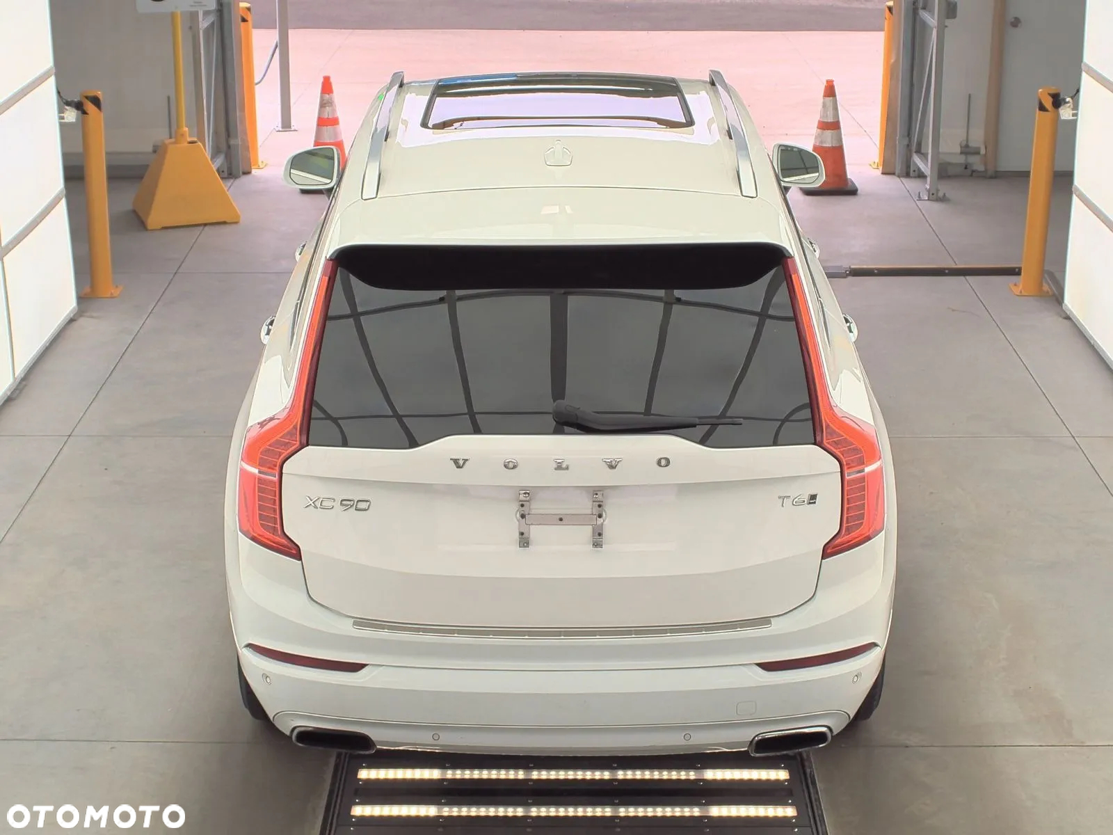 Volvo XC 90 T6 AWD Momentum - 3