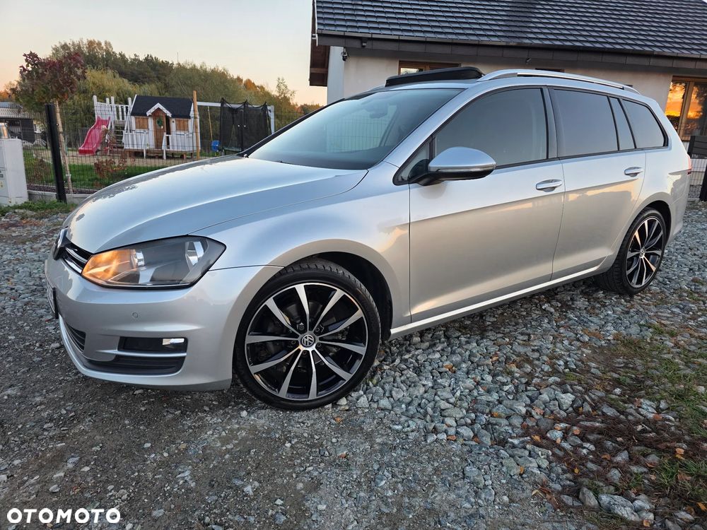 Volkswagen Golf - 2