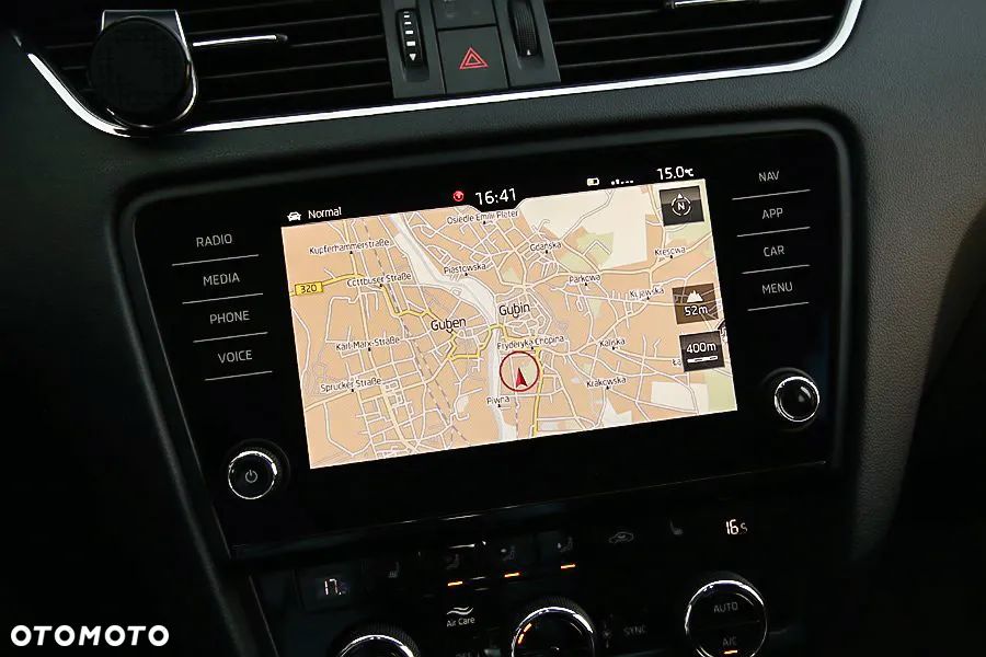 Skoda Octavia 1.6 TDI DSG Soleil - 34