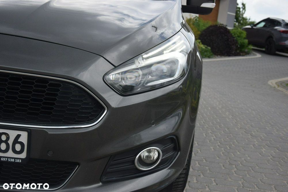 Ford S-Max - 10