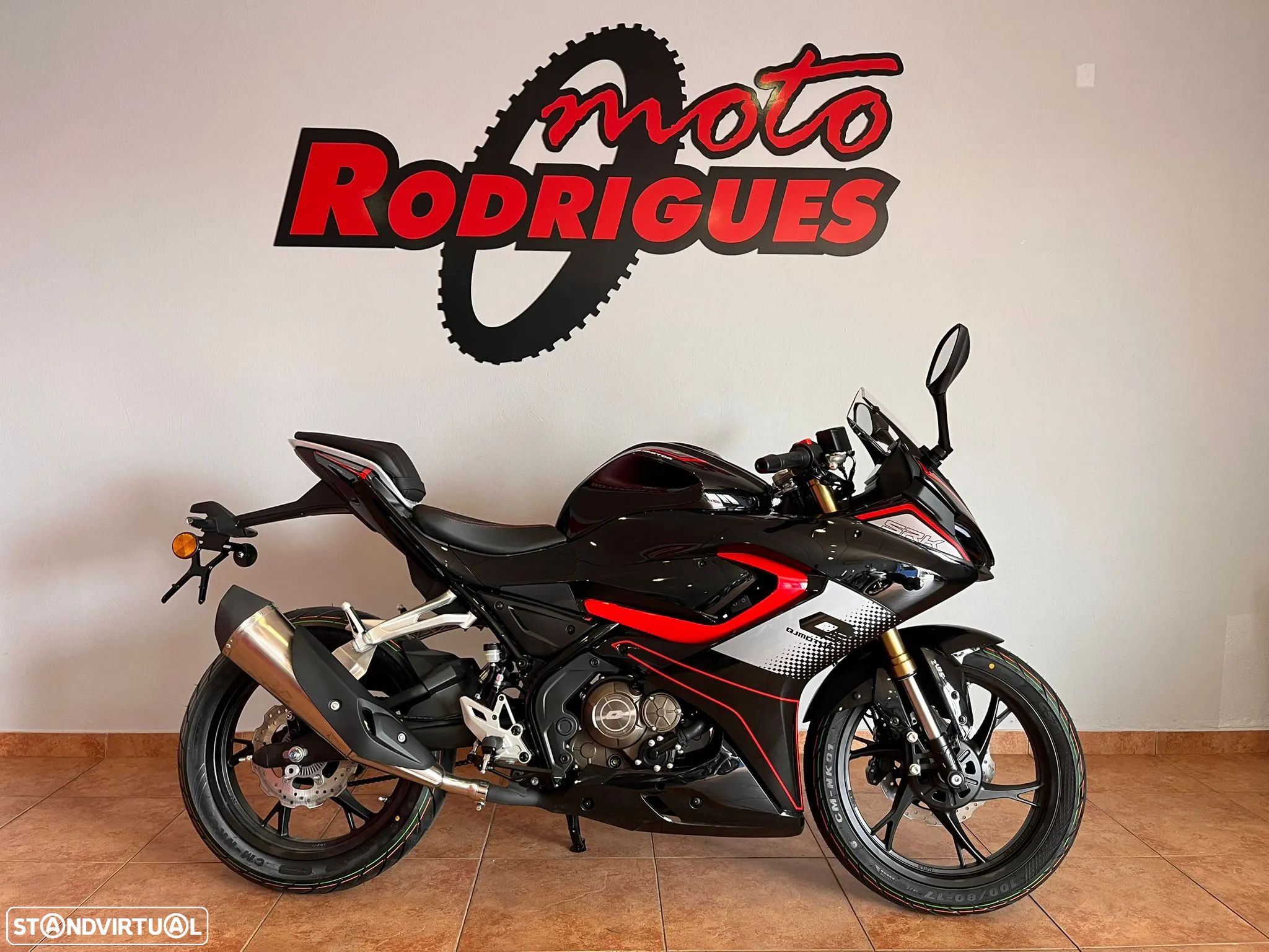 QJ Motor SRK 125R - COM OFERTA DE EQUIPAMENTO - 1