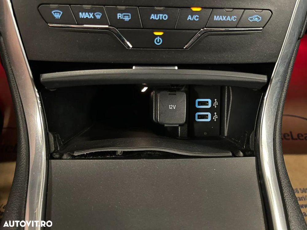 Ford S-Max 2.0 TDCi Powershift AWD Titanium - 22