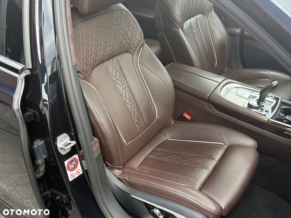 BMW Seria 7 740Ld xDrive - 13