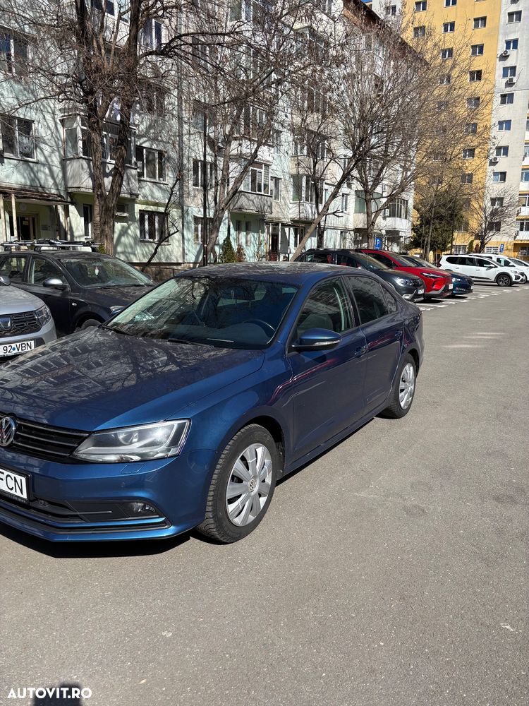 Volkswagen Jetta 1.2 TSI Comfortline - 2