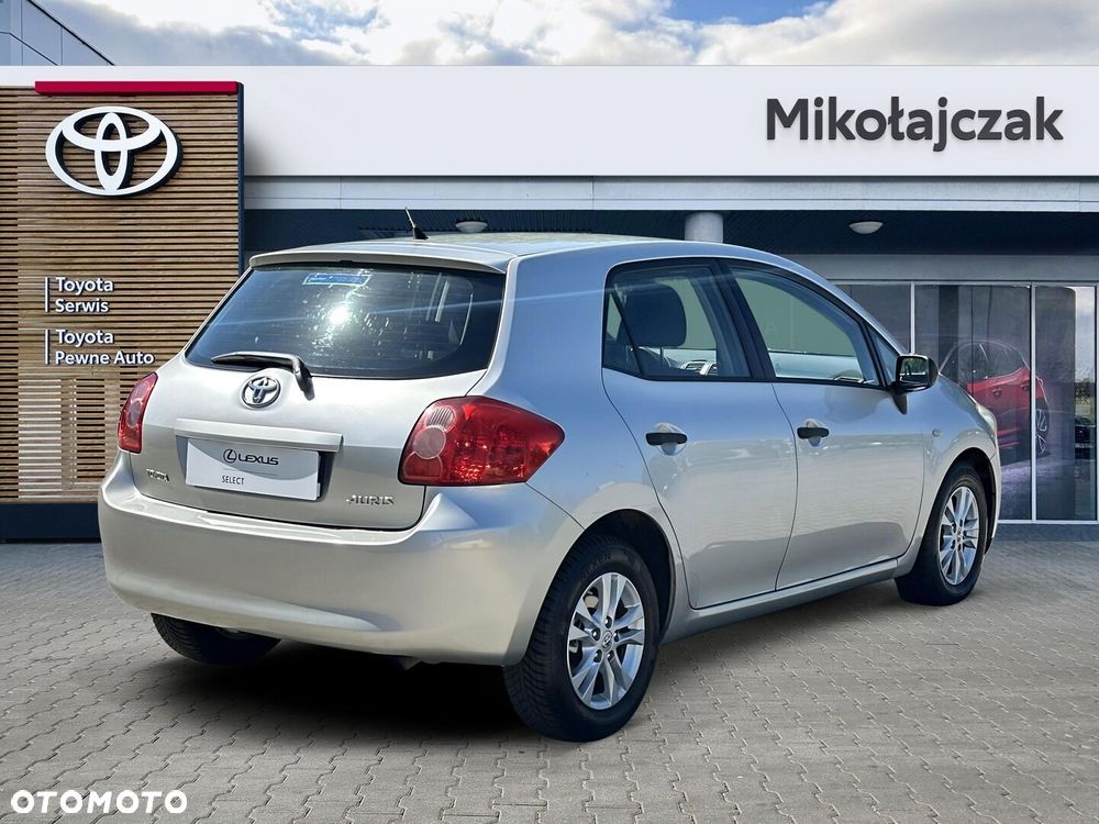 Toyota Auris 1.6 Terra - 6