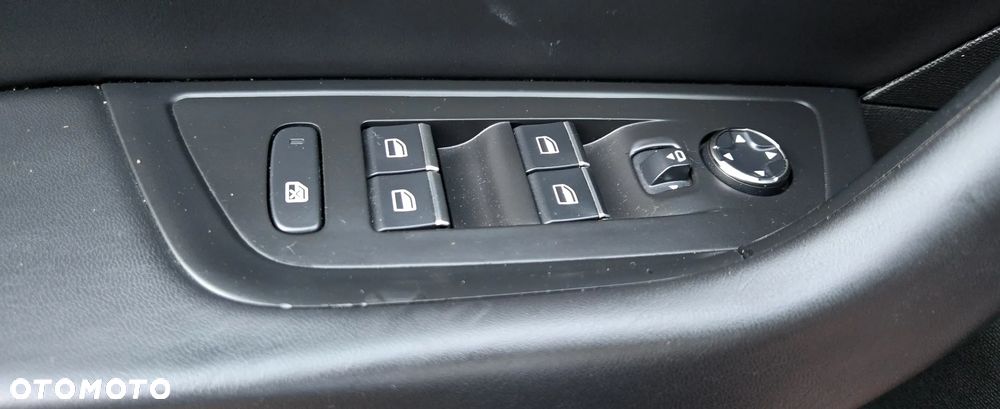 Peugeot 508 BlueHDi 130 EAT8 Allure Business-Paket - 33