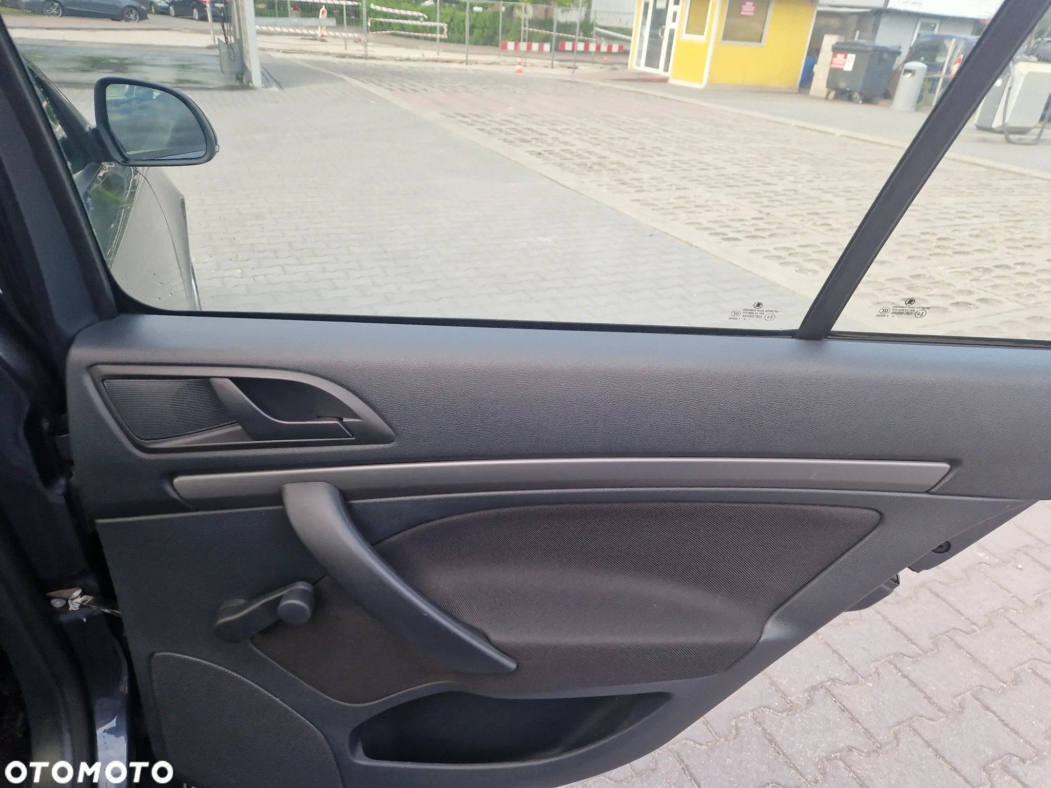 Skoda Octavia 1.6 - 12