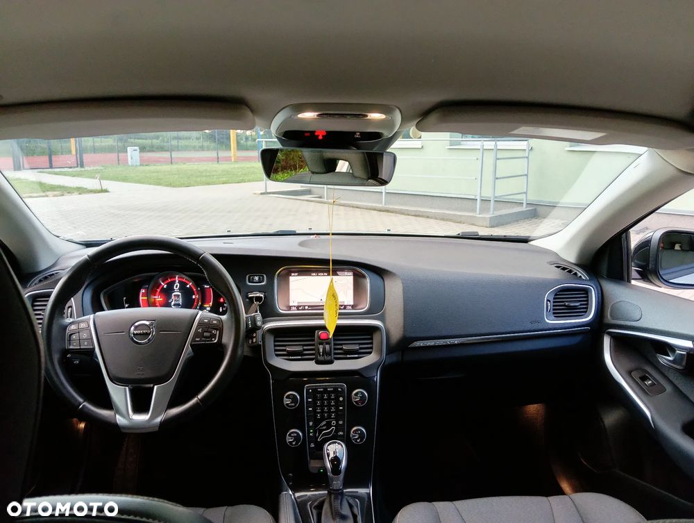 Volvo V40 D2 Drive-E Dynamic Edition - 28