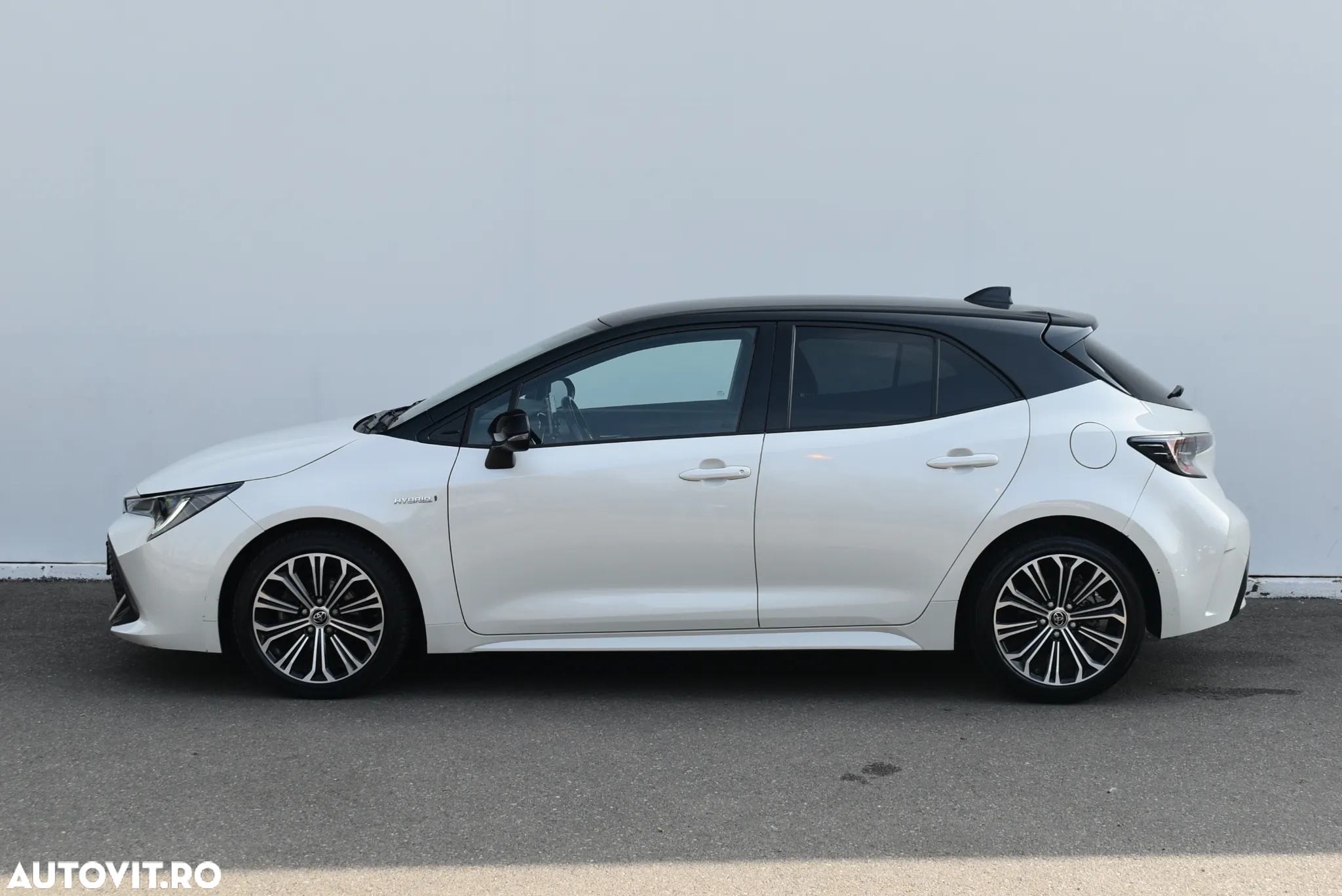 Toyota Corolla 1.8 Hybrid Comfort - 9