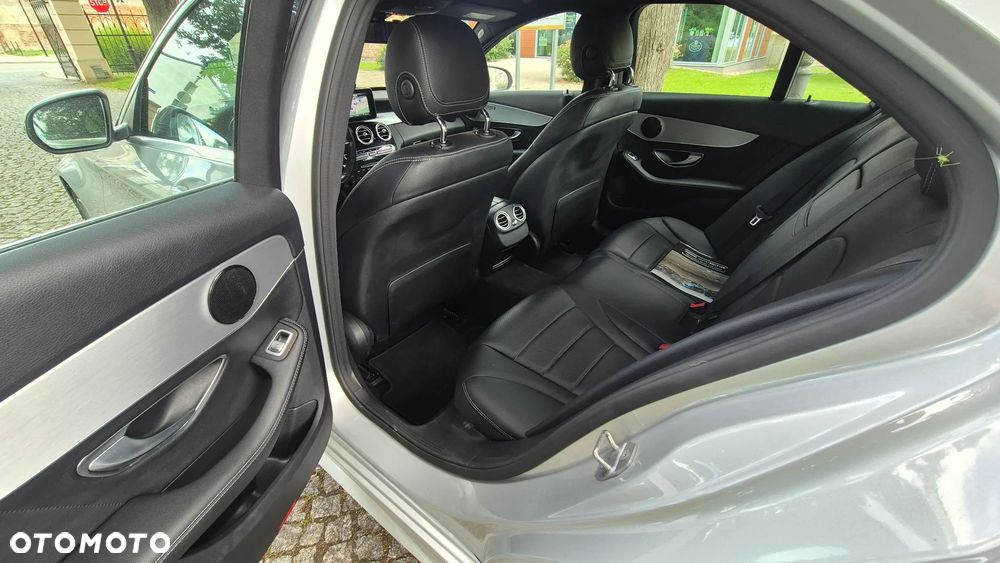 Mercedes-Benz Klasa C 200 (BlueTEC) d AMG Line - 25