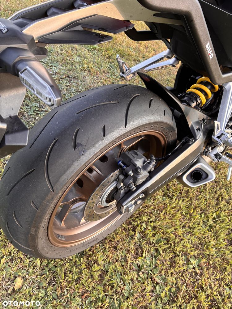 Honda CB - 9