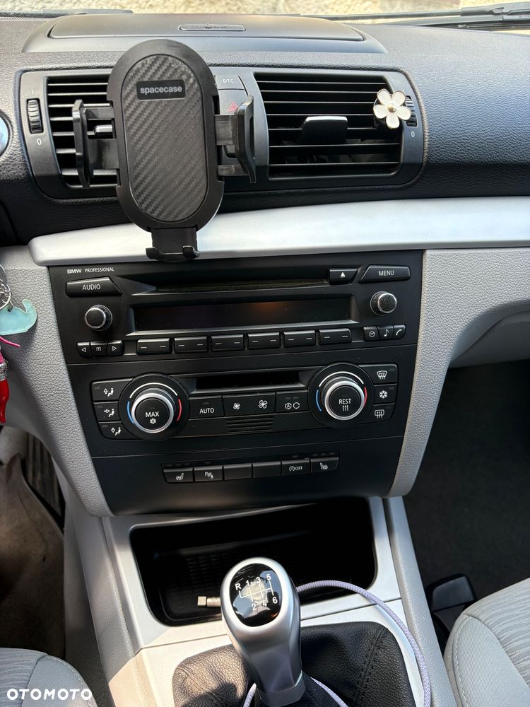 BMW Seria 1 118d - 9