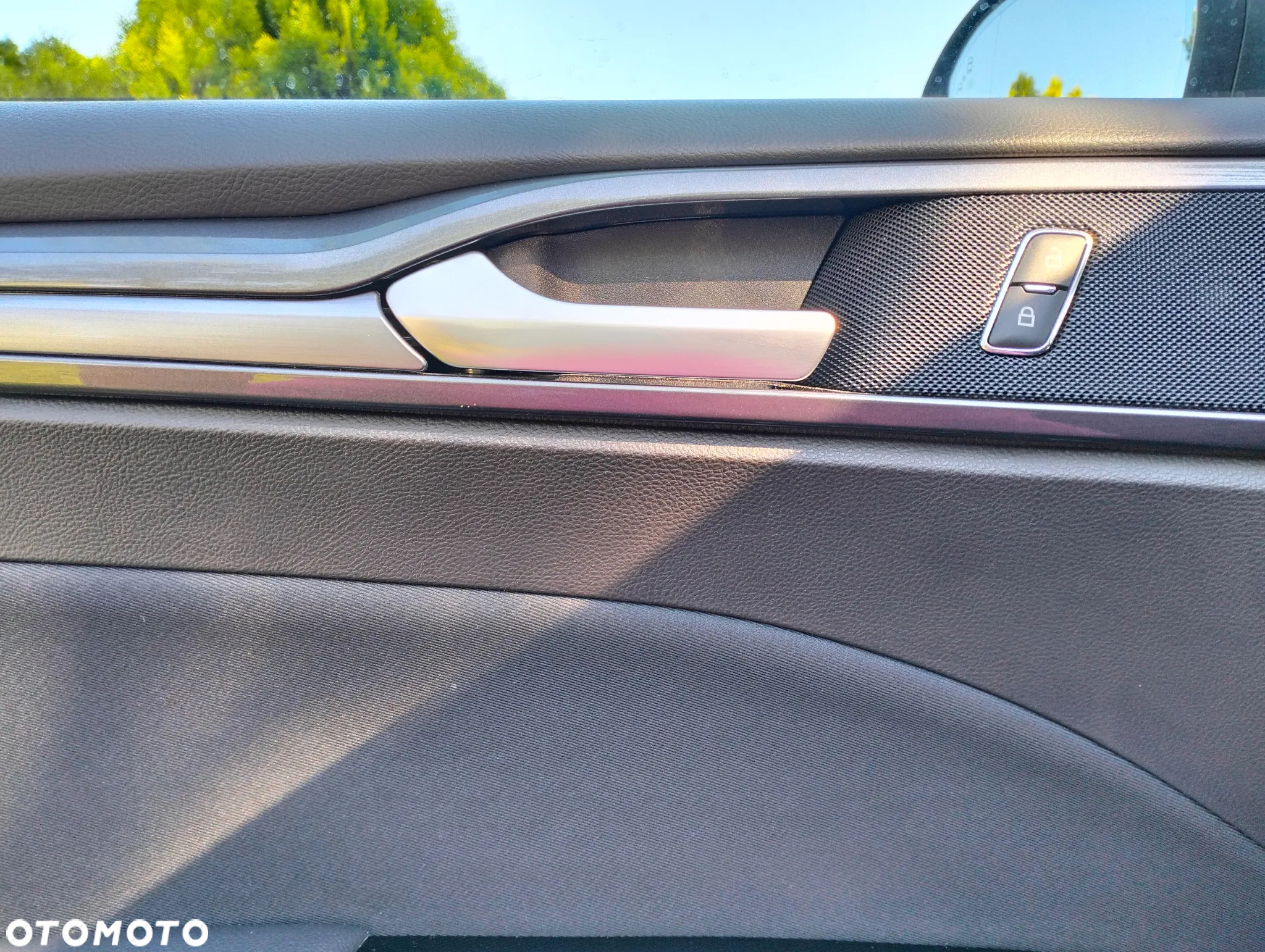 Ford Mondeo 2.0 EcoBlue Titanium - 26
