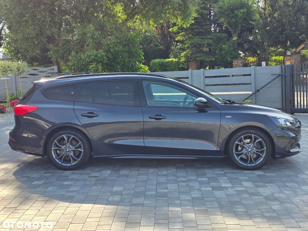 Ford Focus - 37