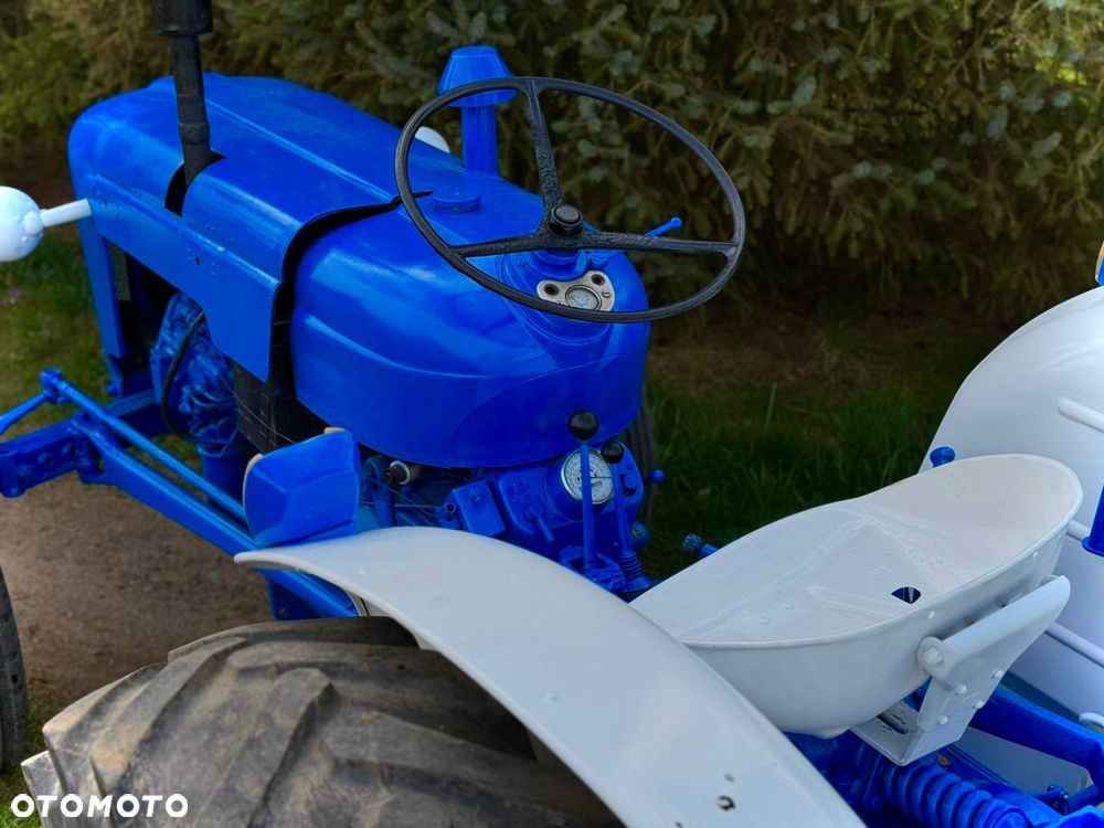 Ford Dextra Special - 6