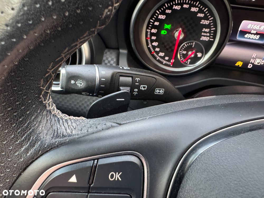 Mercedes-Benz Klasa A 180 7G-DCT AMG Line - 22