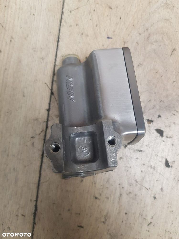 Pompa hamulca uchwyt Suzuki VS600 VS750 VS800 Intruder LS650 59600-24B50 - 13