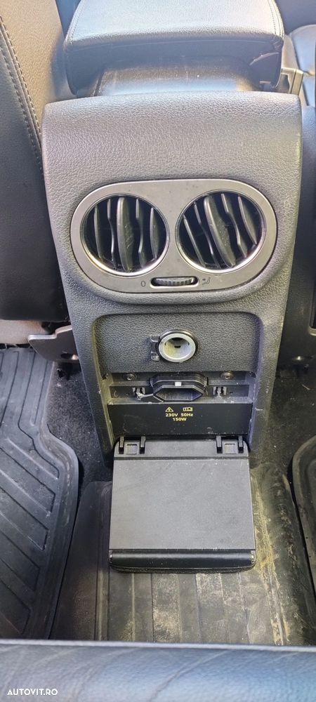 Volkswagen Tiguan - 34