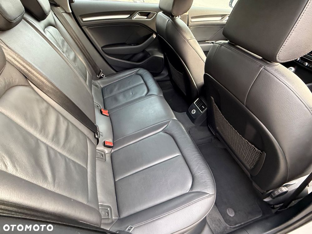 Audi A3 Sportback 1.6 TDI (clean diesel) S tronic Attraction - 25