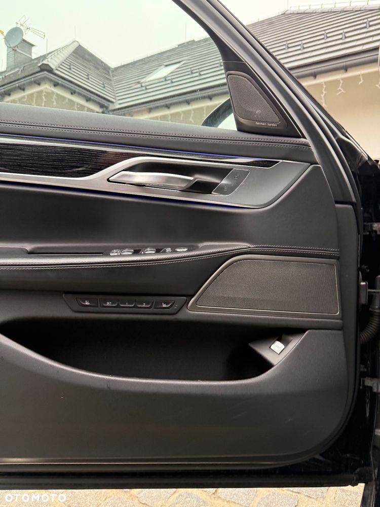 BMW Seria 7 750d xDrive sport - 17