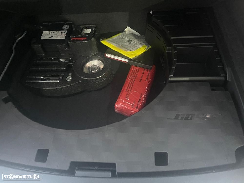 Porsche Cayenne S - 44