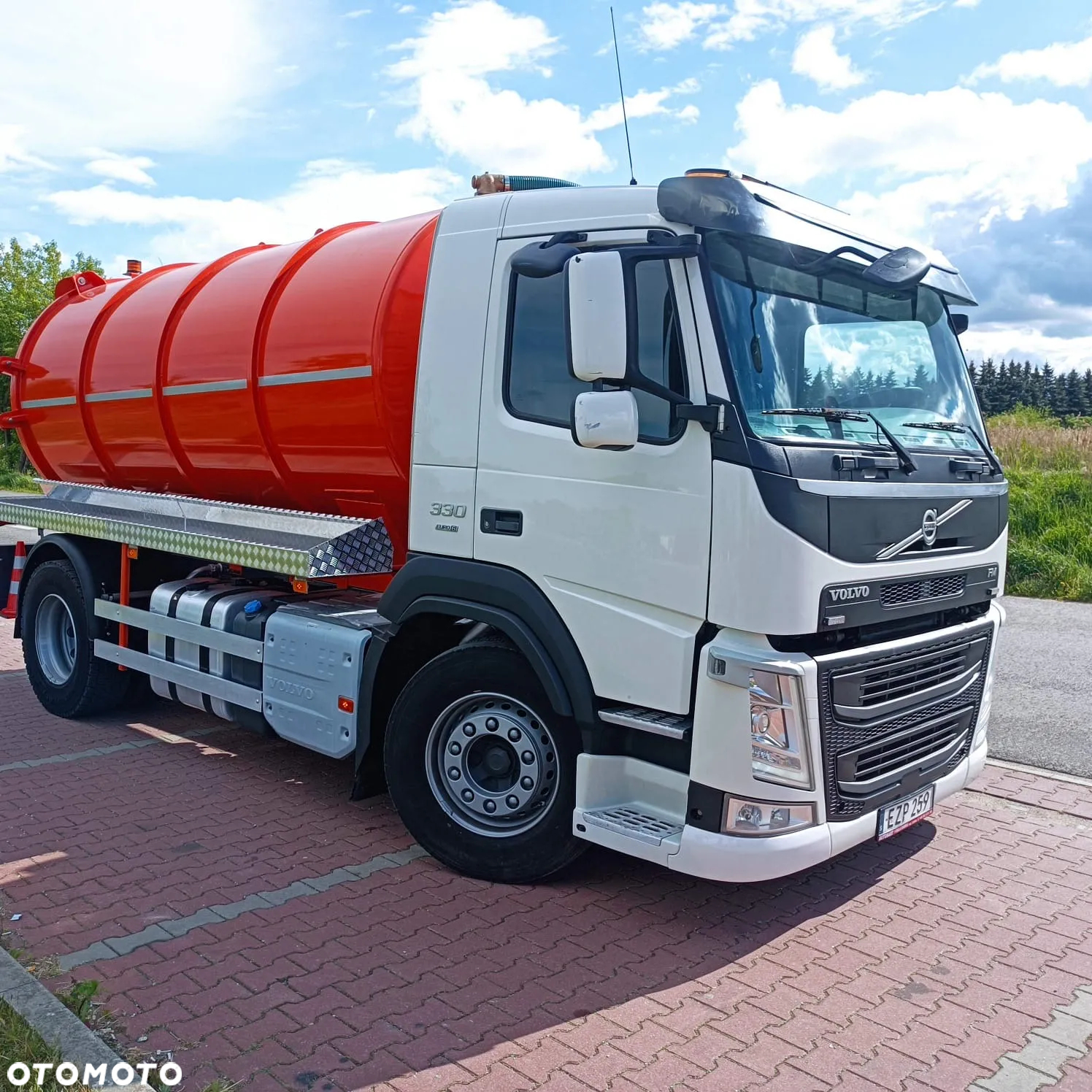Volvo FM 330 - 2