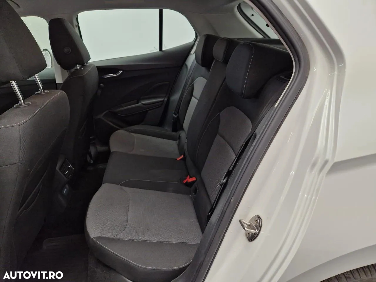 Skoda Fabia 1.0 TSI 95 CP Ambition - 4