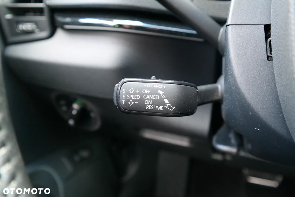 Skoda Karoq 2.0 TDI SCR 4x4 Sportline DSG - 18