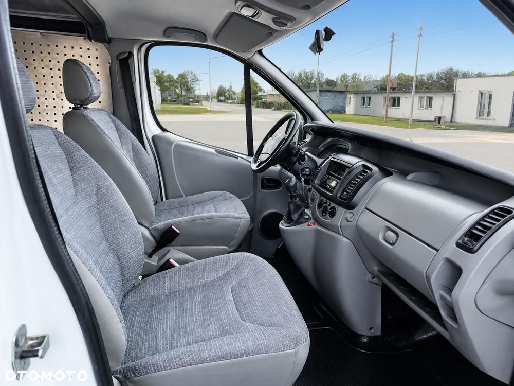 Renault Trafic - 15