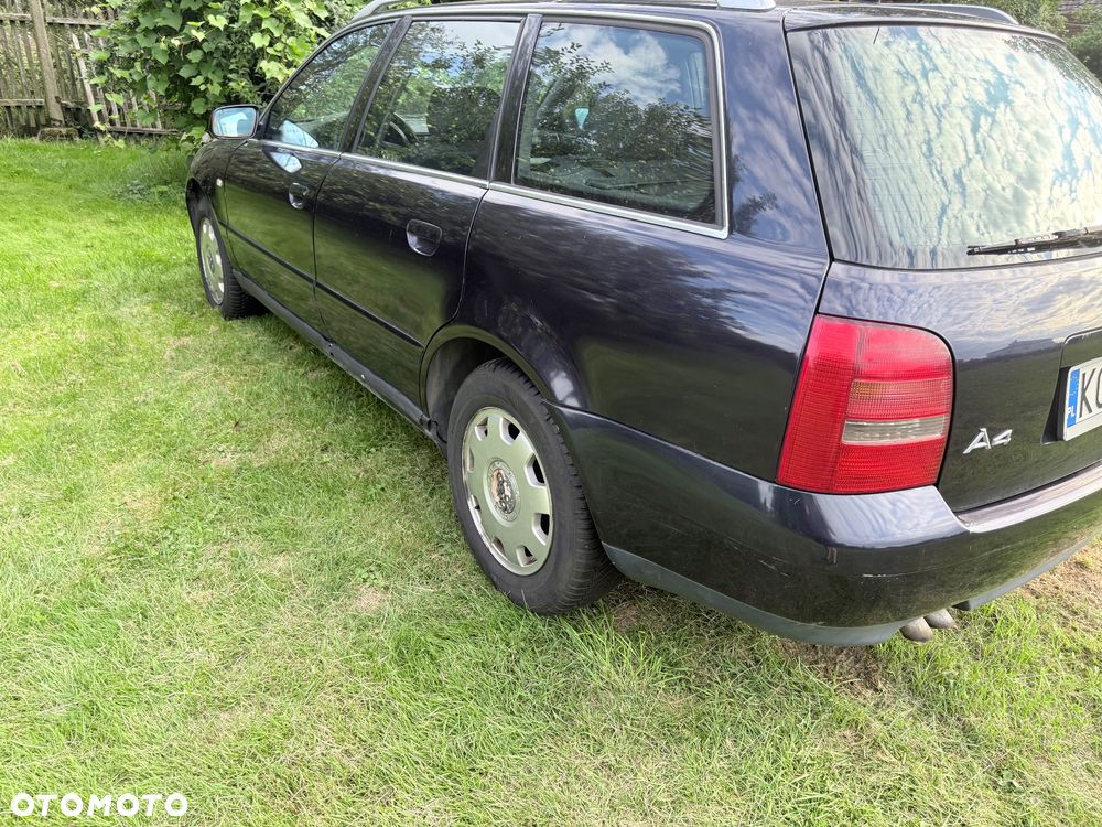 Audi A4 Avant - 15