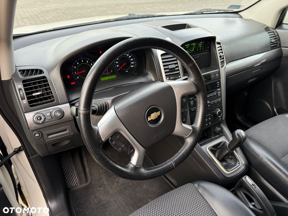 Chevrolet Captiva 2.4 LT FWD - 15
