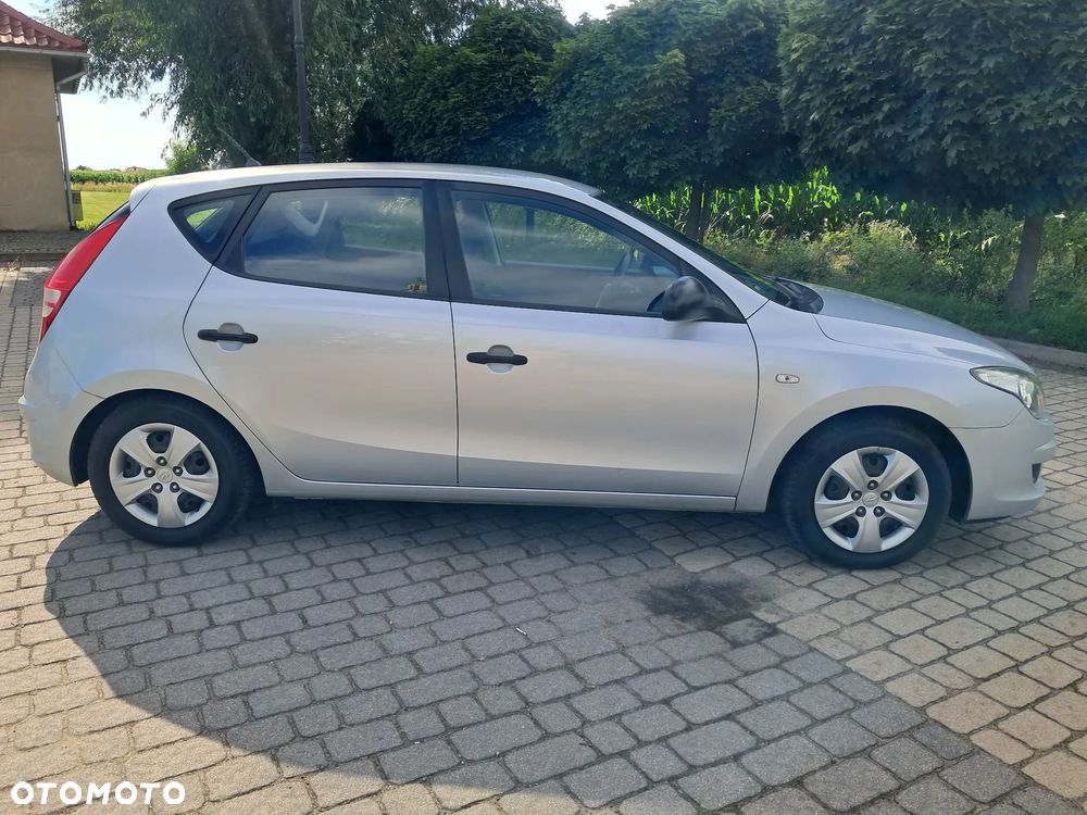 Hyundai i30 1.4 Blue Classic - 9