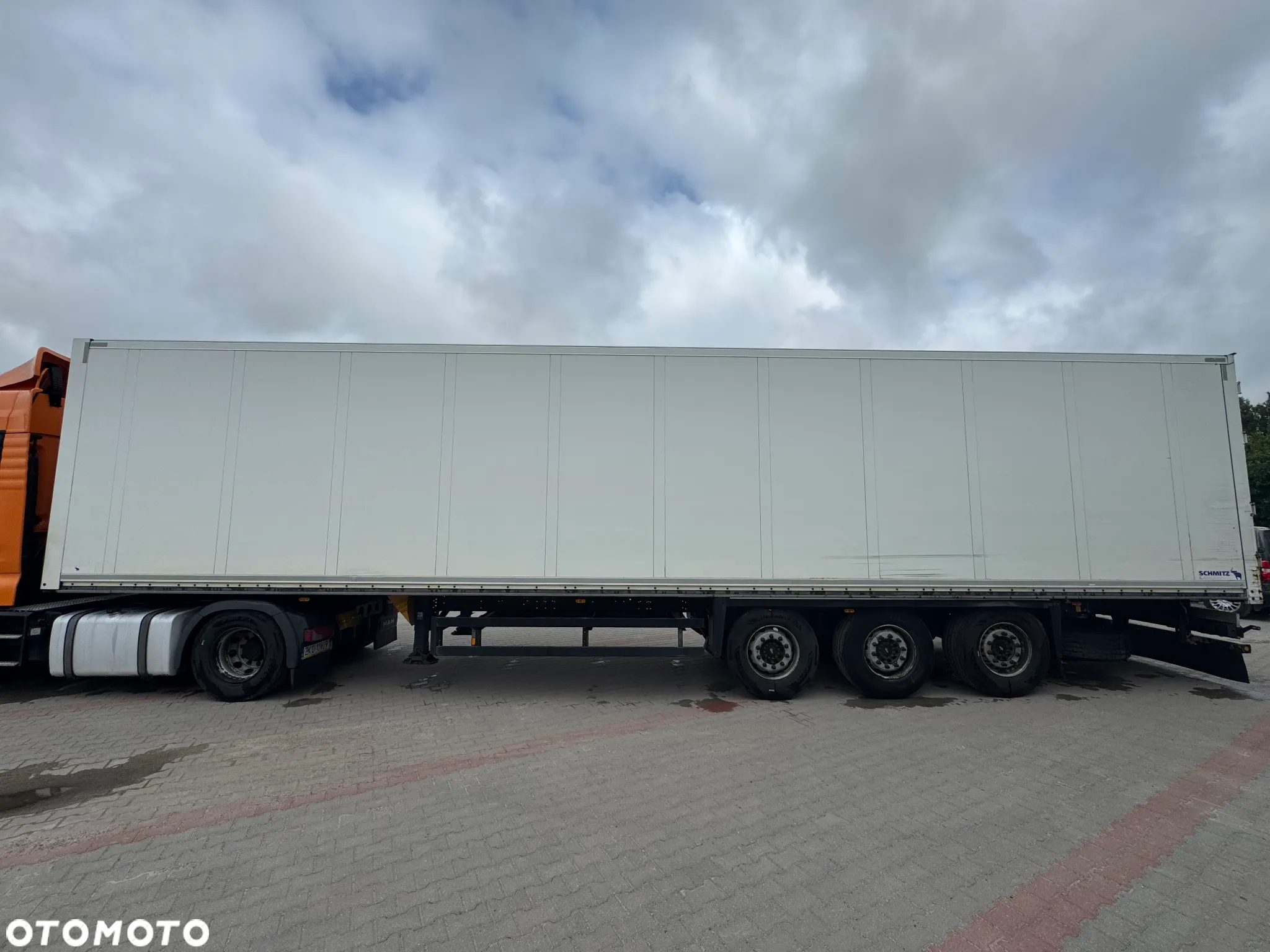 Schmitz Cargobull SKO24 - 16