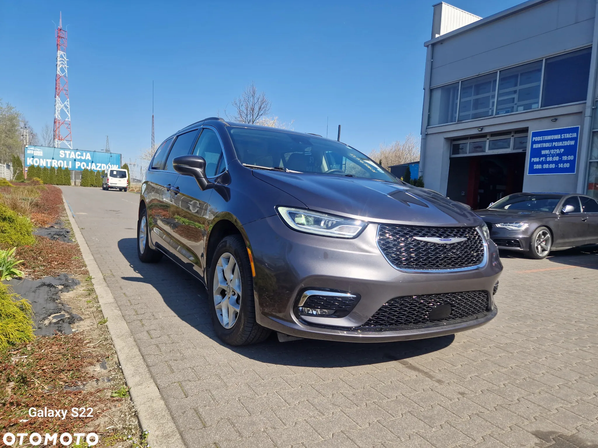 Chrysler Pacifica - 35