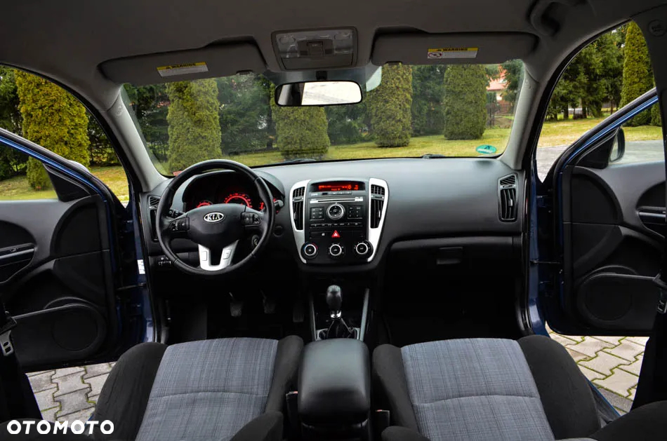 Kia Ceed Cee'd 1.6 Comfort - 37
