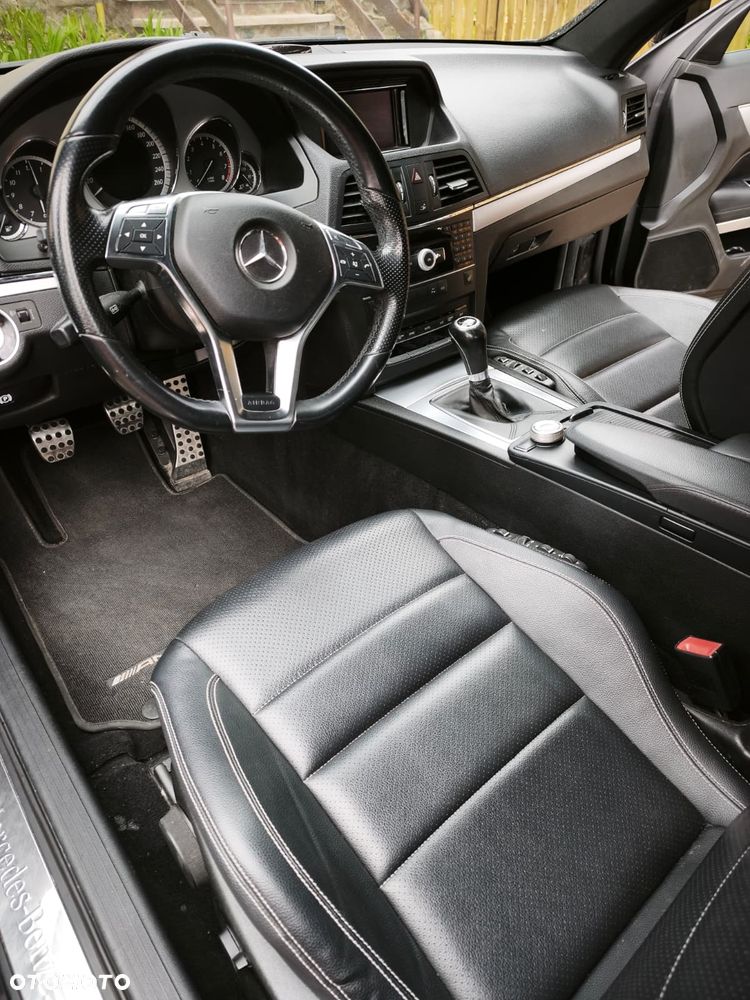 Mercedes-Benz Klasa E 200 CGI BlueEffICIENCY - 16