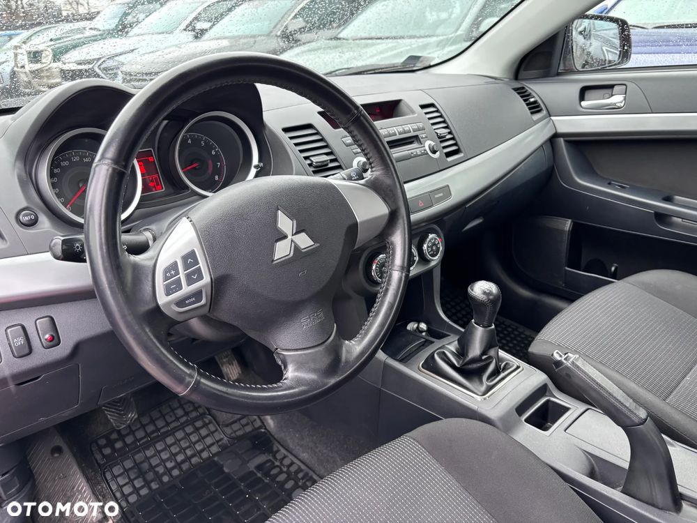 Mitsubishi Lancer 1.5 Inform ASTC - 9