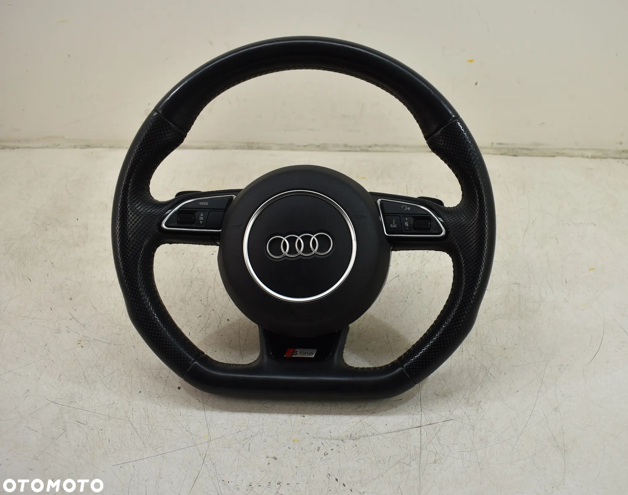 KIEROWNICA SKÓRA MULTIFUNKCJA ŁOPATKI AUDI A6 C6 S-LINE - 1