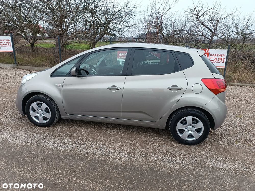 Kia Venga 1.4 CRDi 90 Business Line - 22