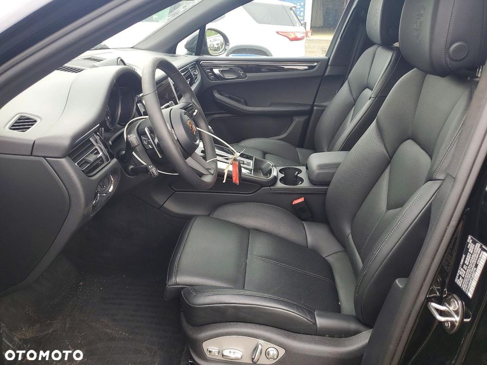 Porsche Macan Standard - 8