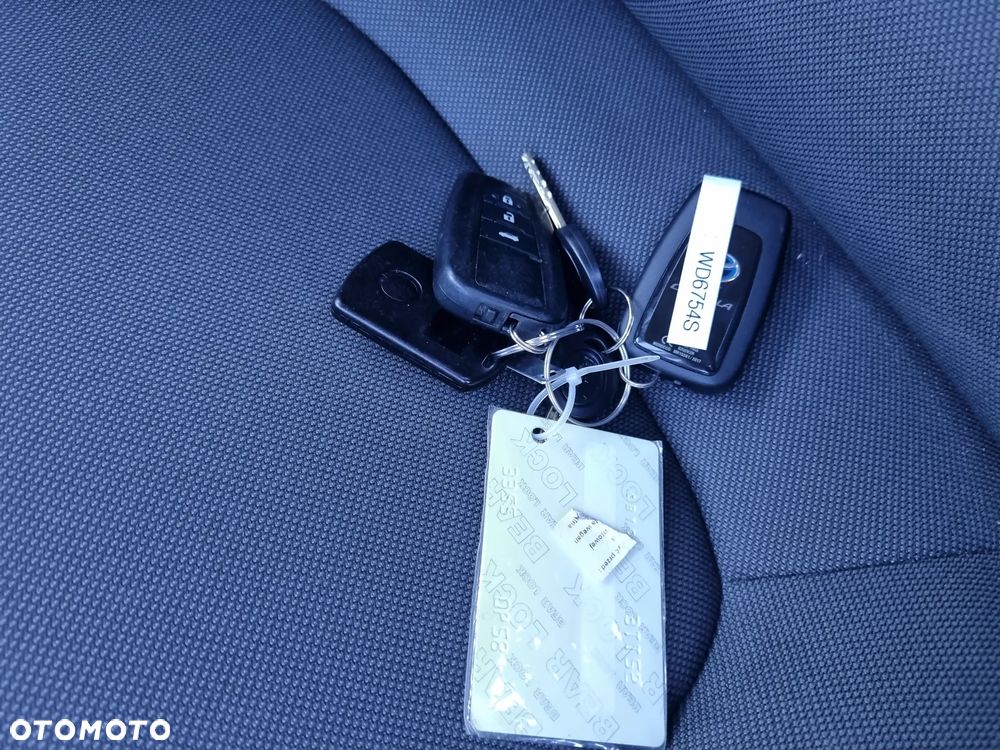 Toyota Corolla 1.8 Hybrid Comfort - 21