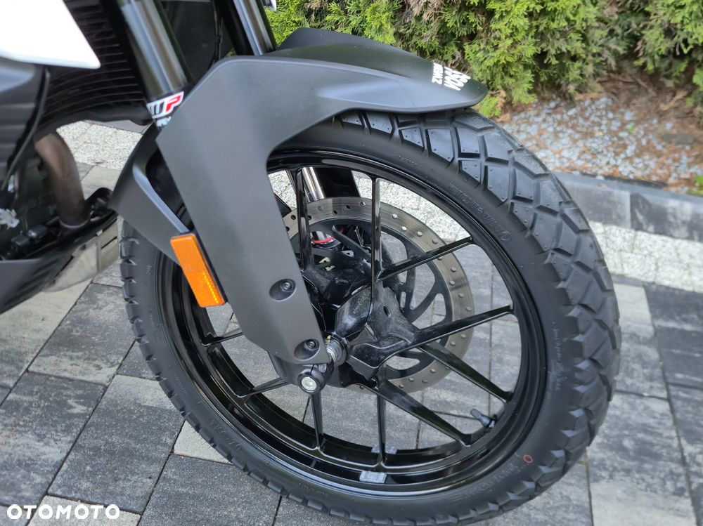 KTM Adventure - 14