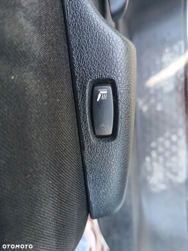 Renault Trafic L2H1 2.0 diesel 145kM 2019rok WEBASTO, CZUJNIKI PARKOWANIA, HAK, NIEWIELKI PRZEBIEG stan BDB, BEZWPADKOWY! - 32