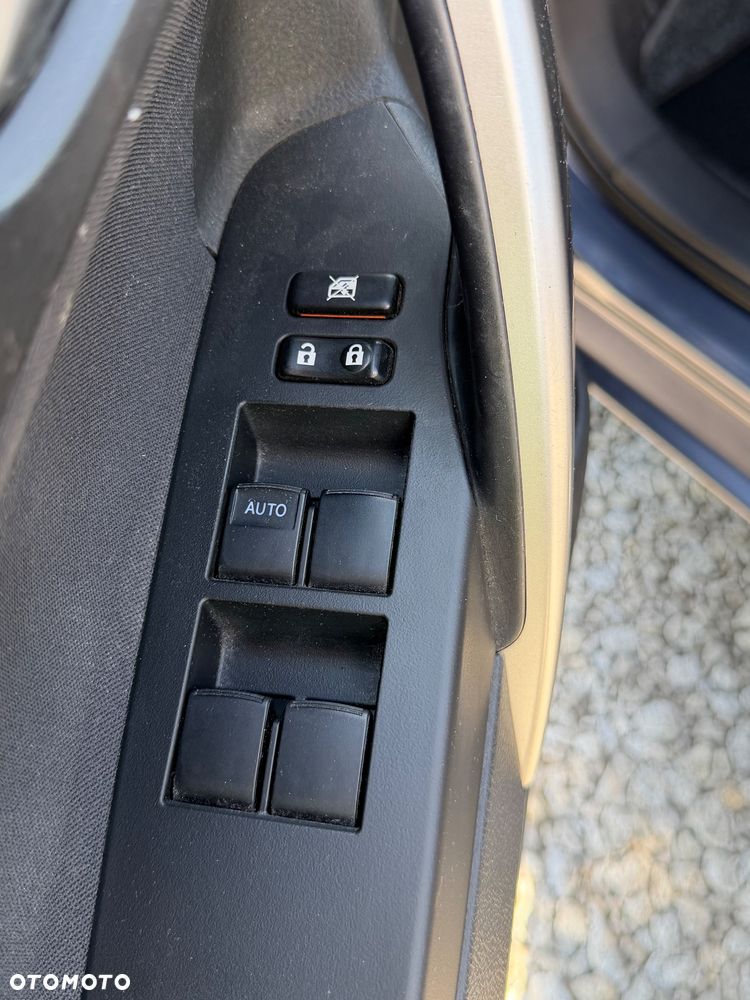 Toyota Auris 1.6 MultiMode Executive - 17