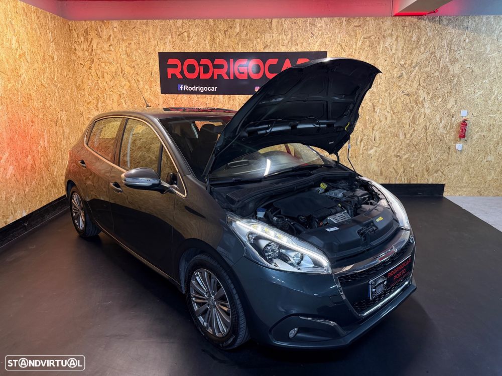Peugeot 208 PureTech 110 Stop & Start Allure - 24
