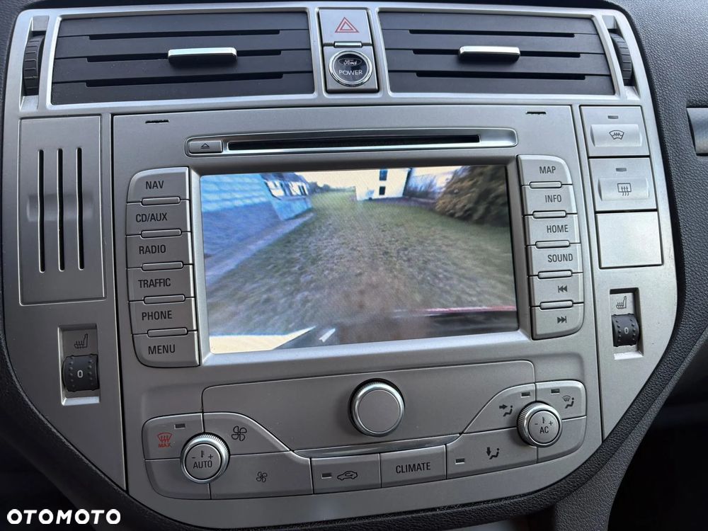 Ford Kuga - 18